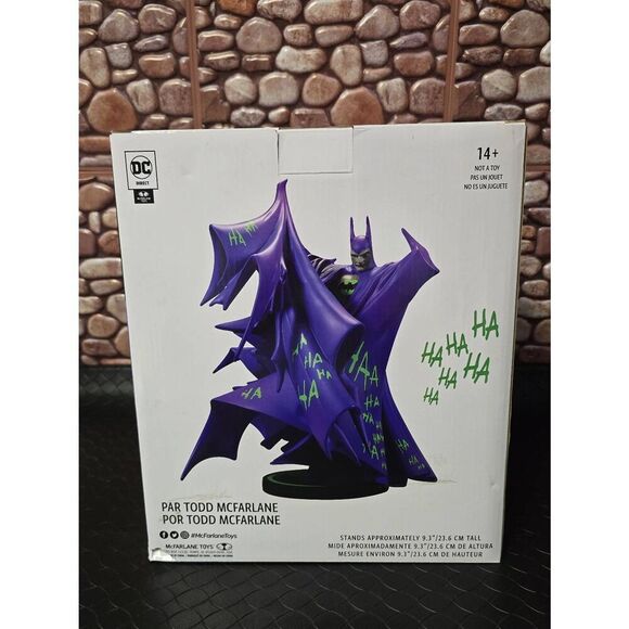 DC Direct Batman Jokerized by Todd McFarlane Resin Statue - Picture 3 of 7